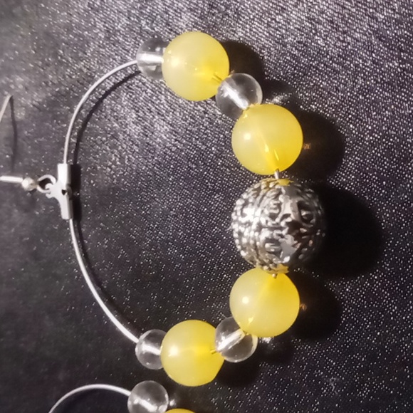 Yellow and silver beaded hoop earrings with 925 hooks. - Picture 2 of 9